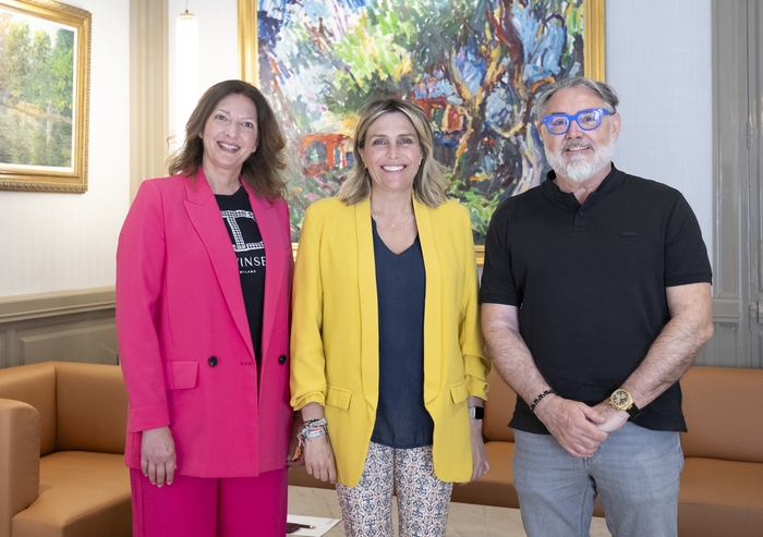 Marta Barrachina rep a la presidenta d'Hospitalitat Diocesana de La nostra Senyora de Lourdes