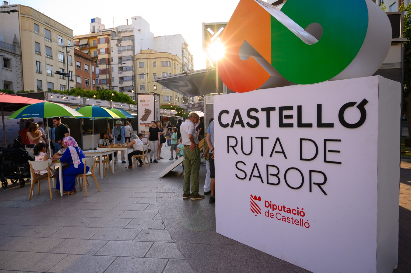 La V Fira de la Primavera Castelló Ruta de Sabor reafirma el seu èxit amb una notable afluència del públic