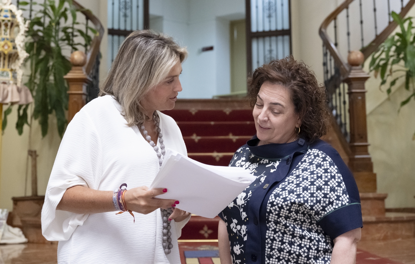 La Diputació de Castelló recolza la formació per a majors amb una nova convocatòria de beques per a la Uned Sènior i la Universitat per a Majors de l'UJI